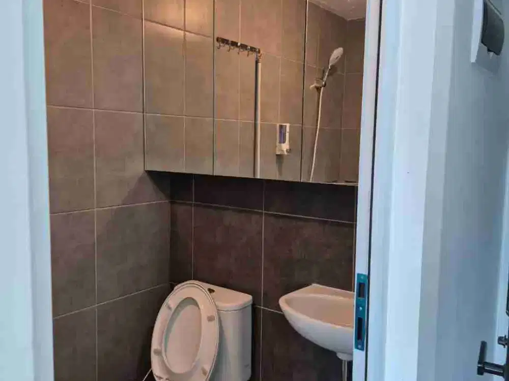 SEWA UNIT BARU BAGUS APARTEMEN WESTOWN VIEW ADA WIFI CEK DISKRIPSI