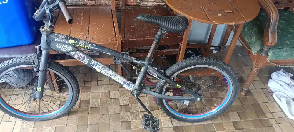 Sepeda BMX Rush