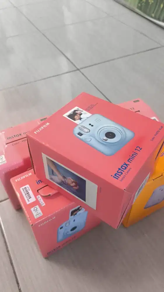 Kamera Fujifilm insta mini 12