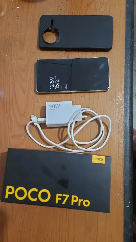 Poco F7 pro silver 12gb RAM 512gb ROM