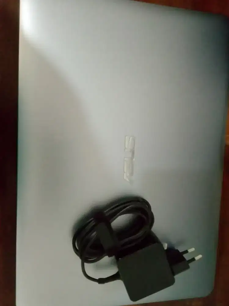 Laptop asus ype X441N