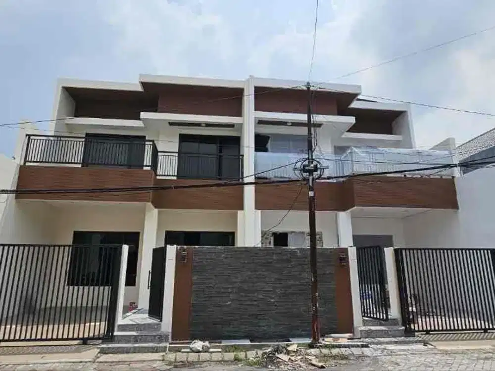 Baru Gress‼️Rumah dian regency 2 lantai dekat kampus ITS dan hang Tuah