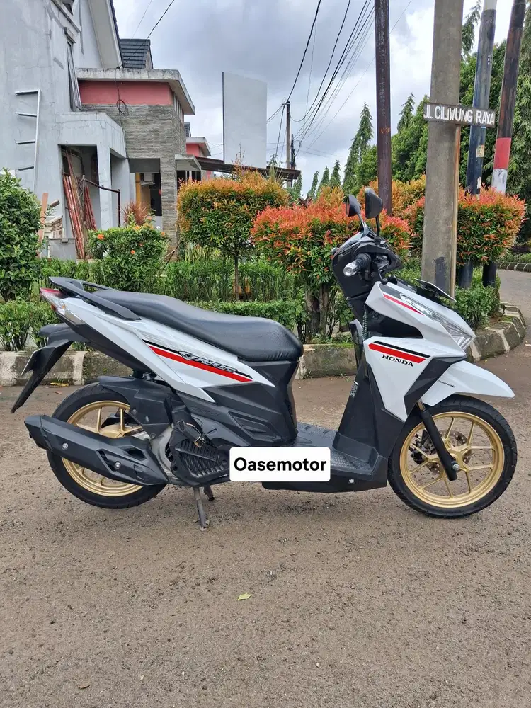 (A) Honda Vario 125 Cbs tahun 2018