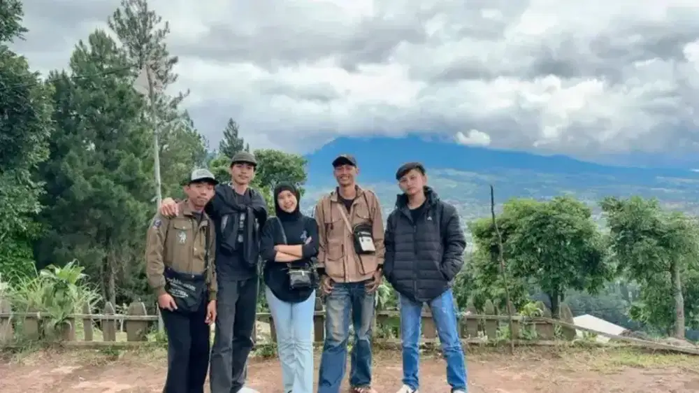 Di Butuhkan karyawan jaga stnd booth