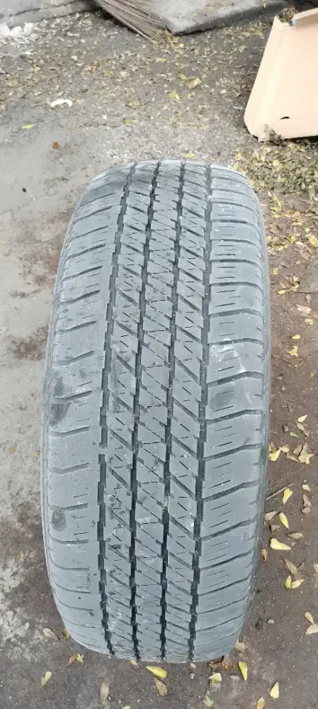 Bismillah dijual cepat Borongan 6 ban bekas  layak pakai