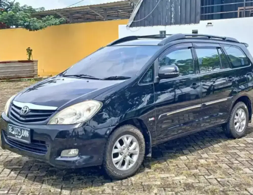 2011 Toyota kijang Innova G M/T diesel