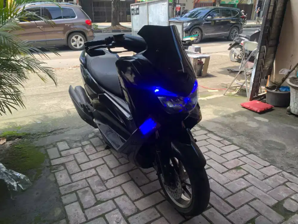 Dijual motor pribadi Yamaha NMAX ABS