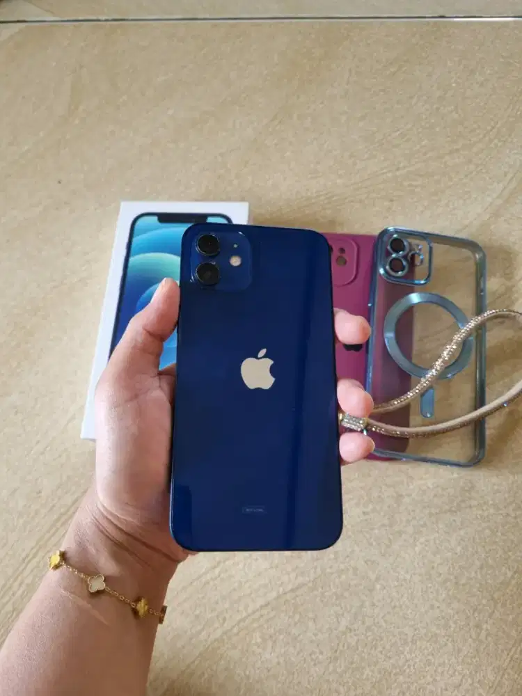 Bismillahirrahmanirrahim dijual BU HP Iphone 12-64GB IBOX warna blue