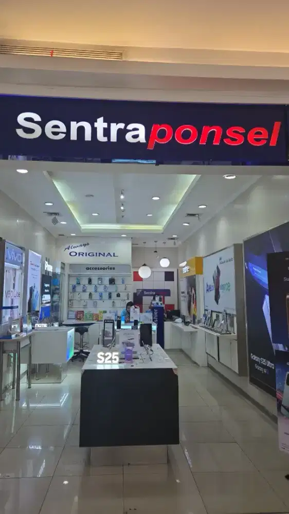 Sentra Ponsel mall ciputra cibubur