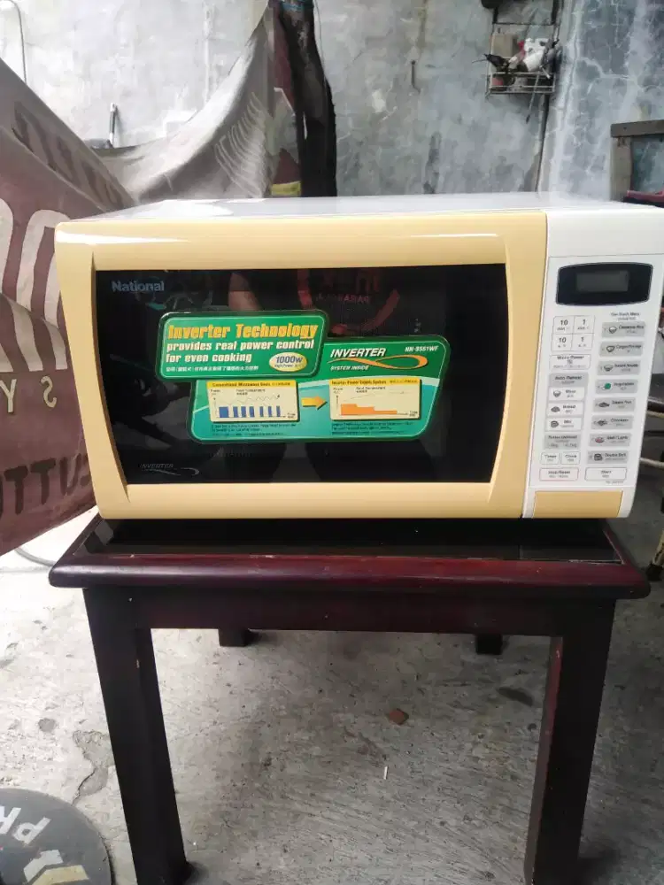 Microwave Oven National 23Liter