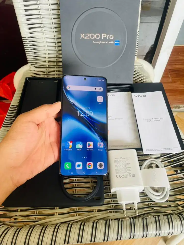Vivo X200 pro resmi indo ram 16/512 gb Fullset ori nominus