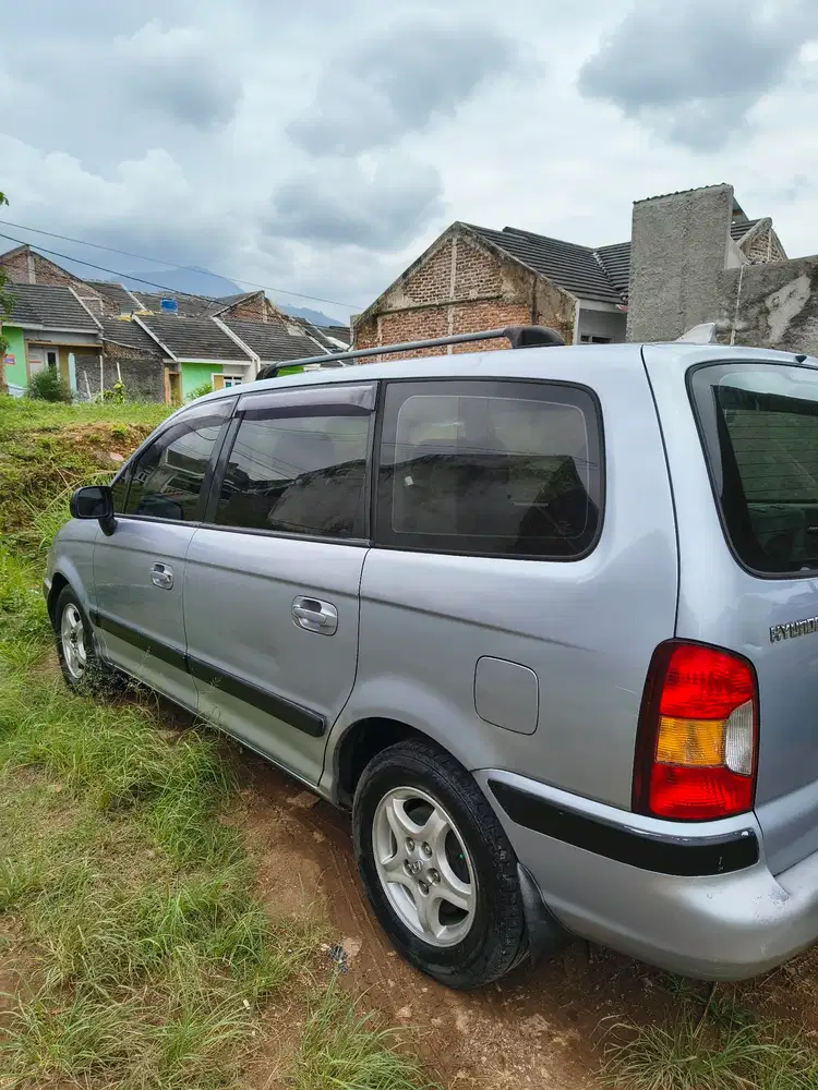 Hyundai Trajet 2001 Bensin