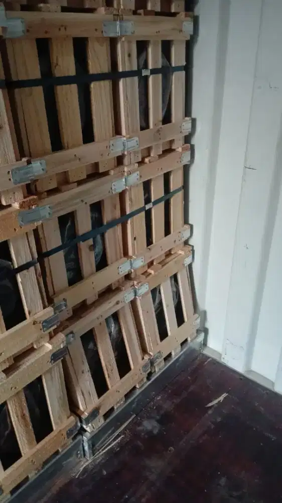 Dicari tukang buat peti packing kayu dan kenek serabutan