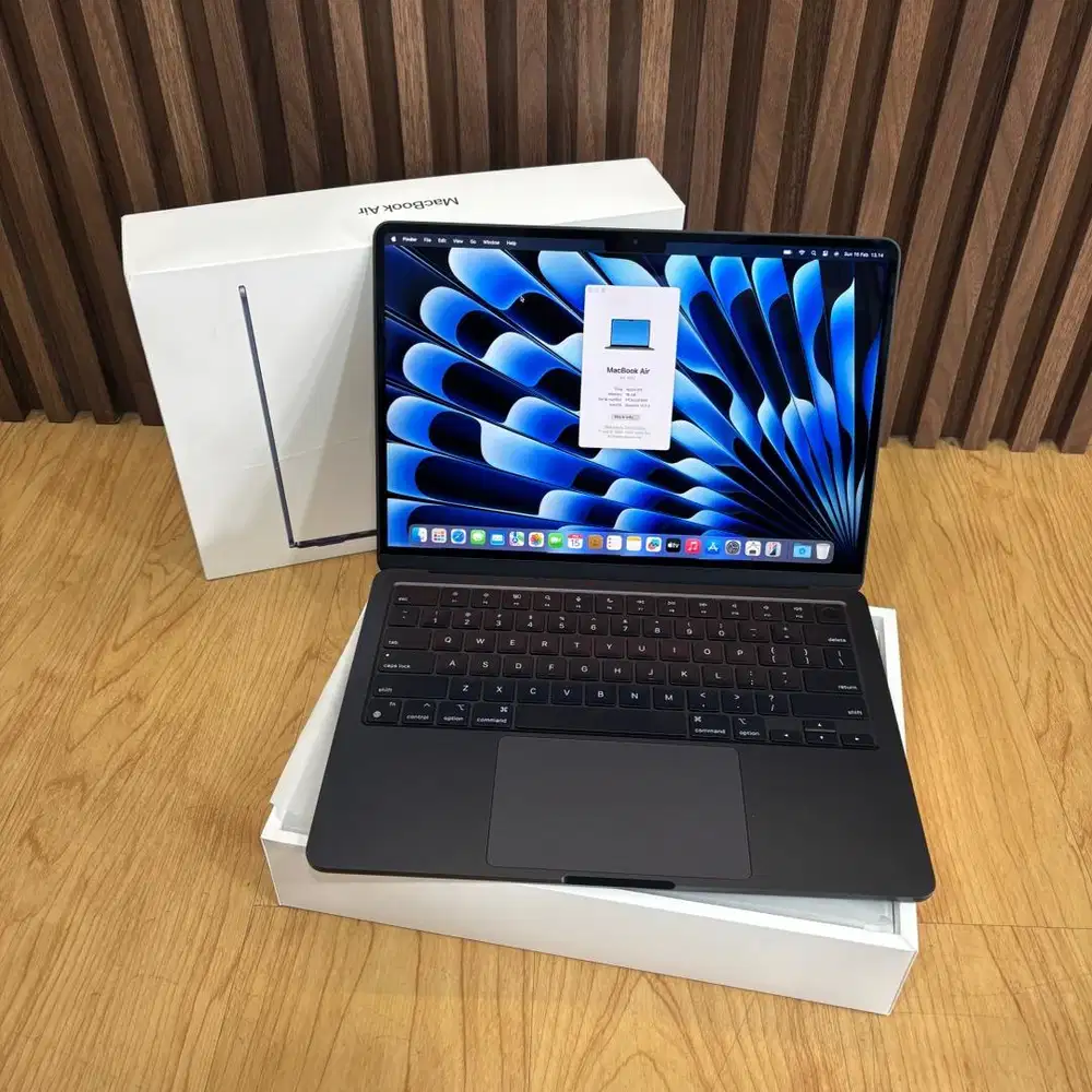 MacBook Air 13 M2 2022 16/256 Garansi ON