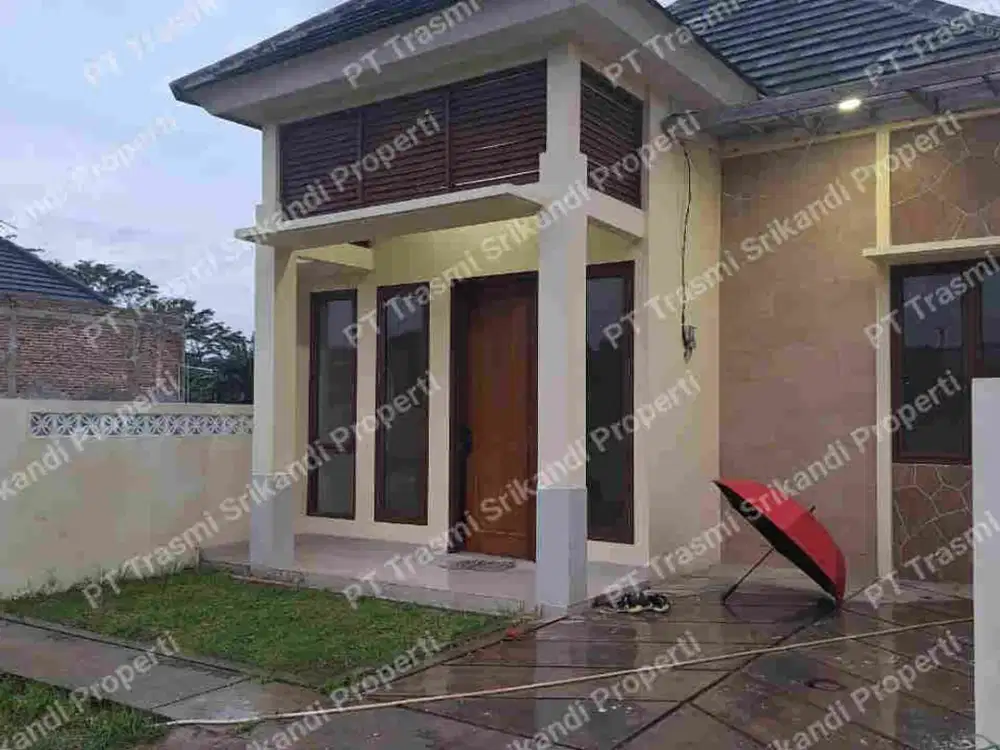 Dijual rumah super strategis dengan lingkungan asri, nyaman dan aman Lokasi nempel dengan jalan utama mustika jaya
