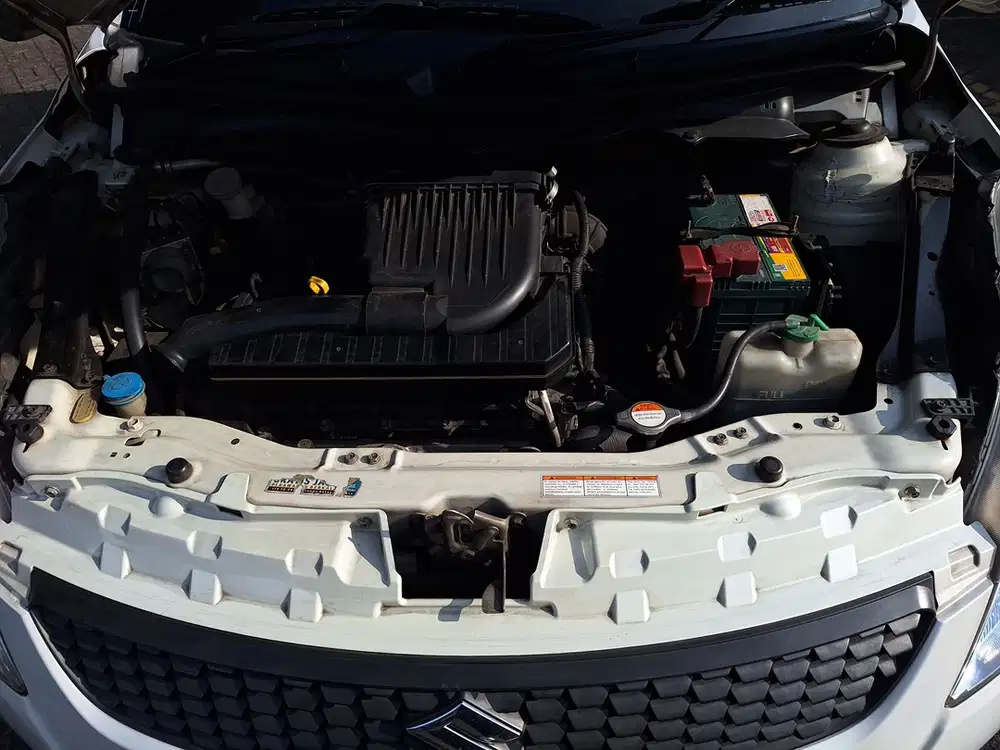 Suzuki Swift 2015 Bensin