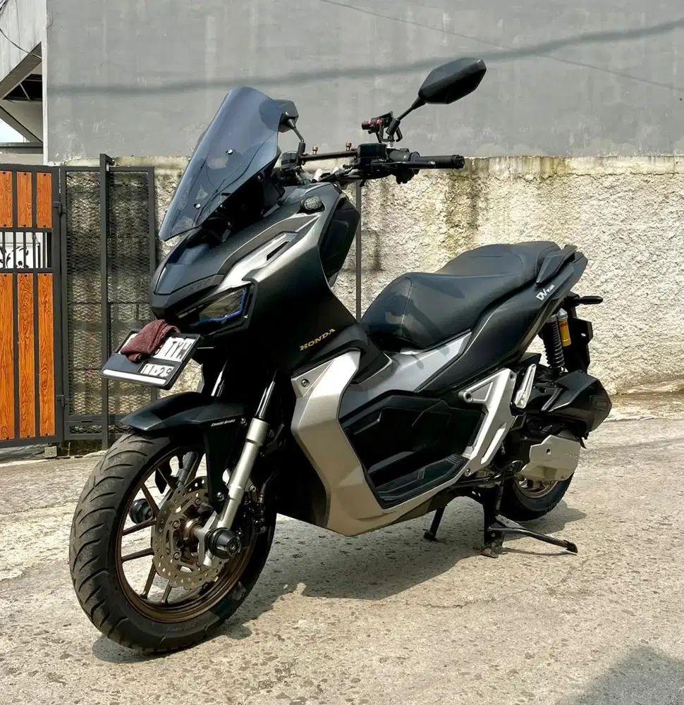 Dijual Cepat Muluss Honda ADV CBS 150Cc Th.2019 (Pajak OFF 11/2025)