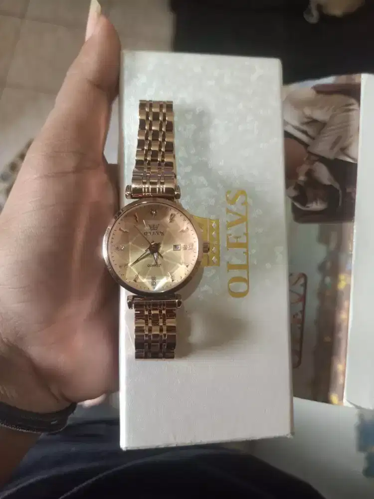 Jam tangan  merk olive