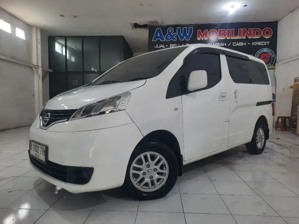 NISSAN EVALIA XV MATIC TH 2013 PUTIH