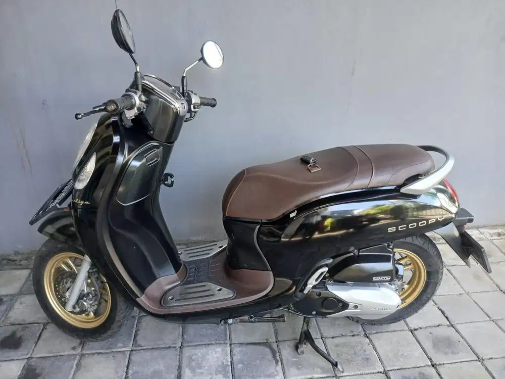 Motor scoopy prestige tahun 2021