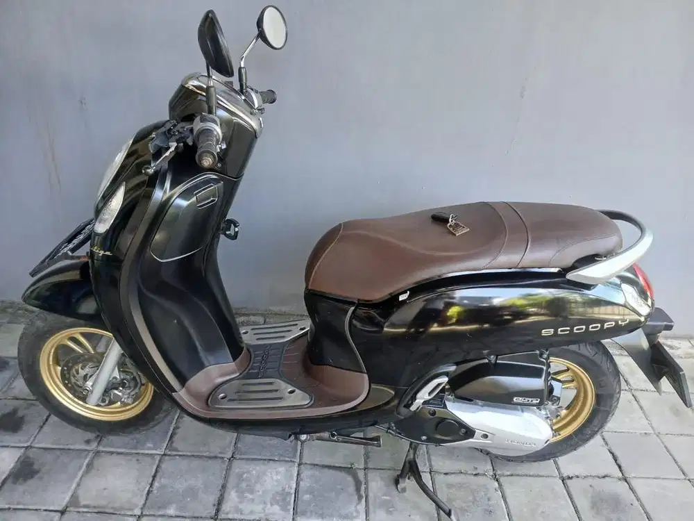 Motor scoopy prestige tahun 2021