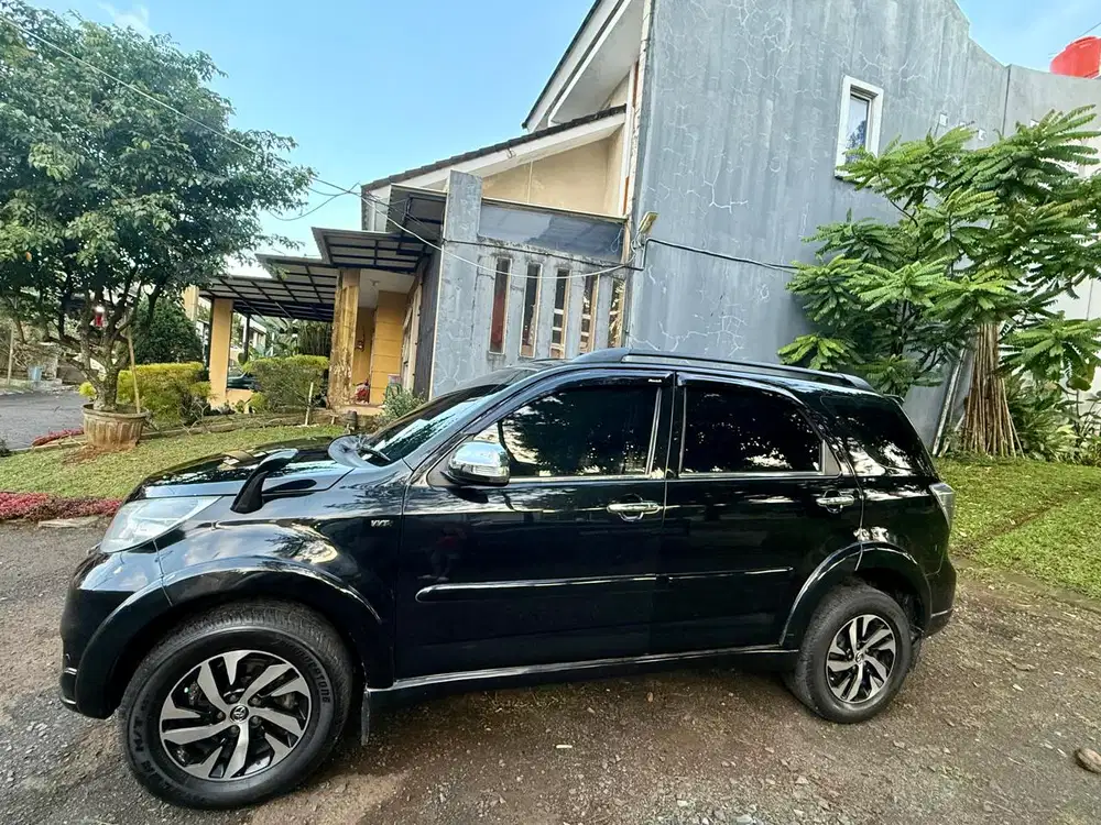 Toyota Rush 2013 Bensin