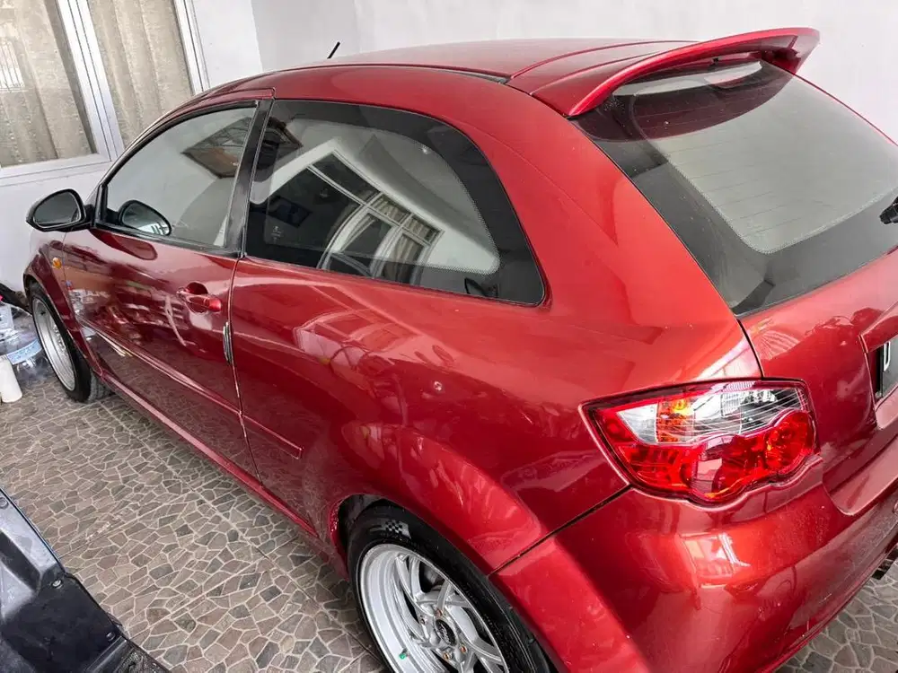 Proton neo sport 2 pintu mirip estilo