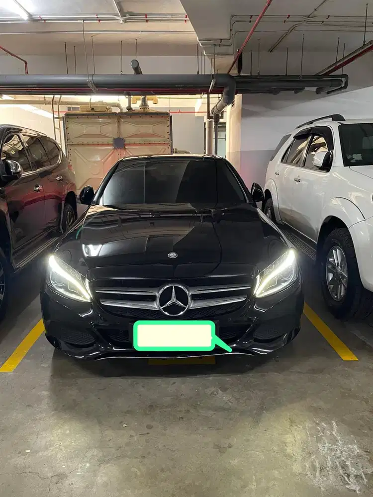Mercedes-Benz C200 2017 Bensin