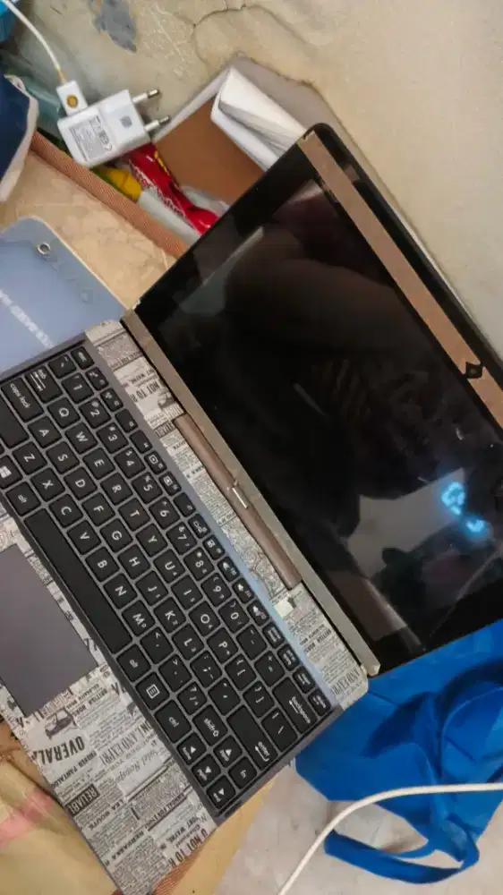 Asus Hybrid laptop