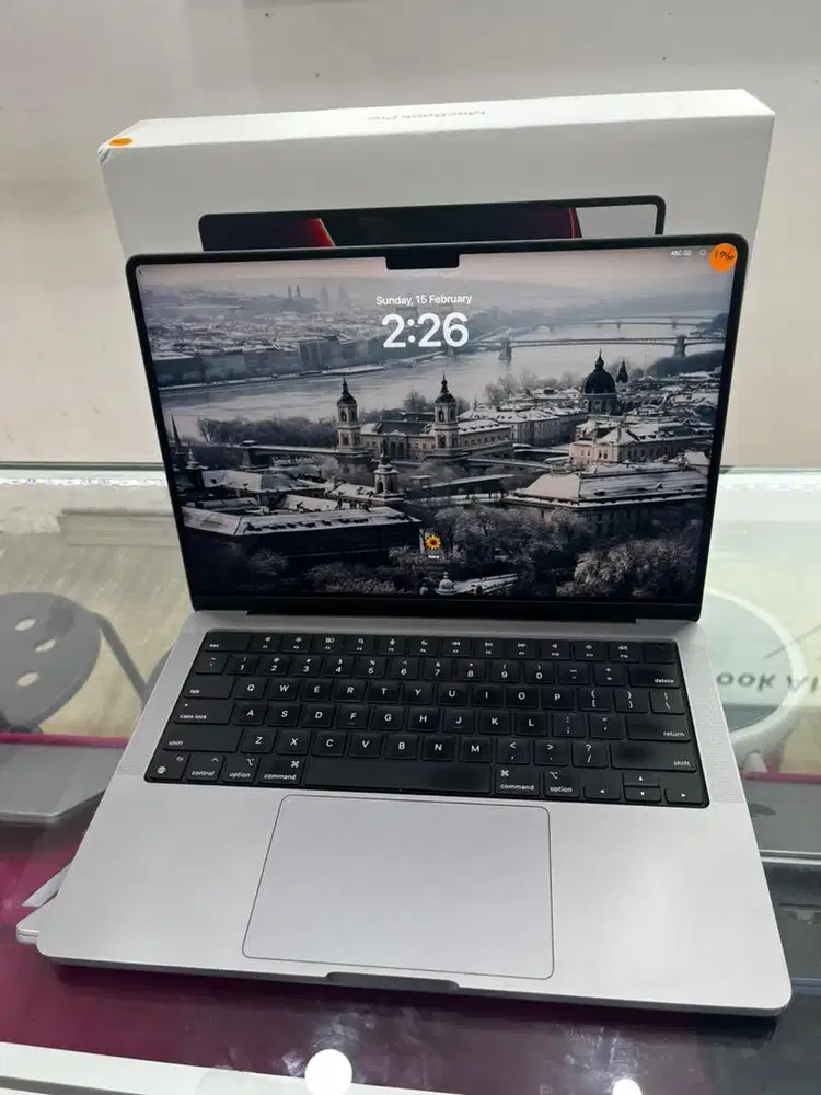 Macbook pro 14 inch 2021 M1 pro