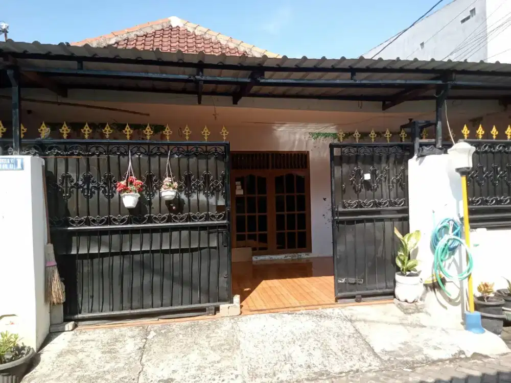 Dijual rumah siap huni luas murah di Perumnas Tlogosari jl Truntum