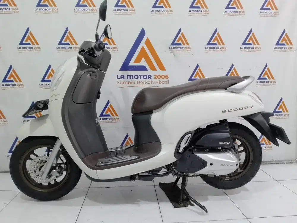 LOW KM GRESS LIKE NEW HONDA SCOOPY PRASTIGE THN 2024 (TT/CASH/KREDIT)