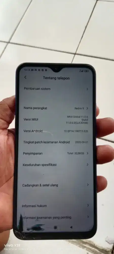 Redmi 8.  /3/32 minus retak SMA noda pjok bwh normal smua