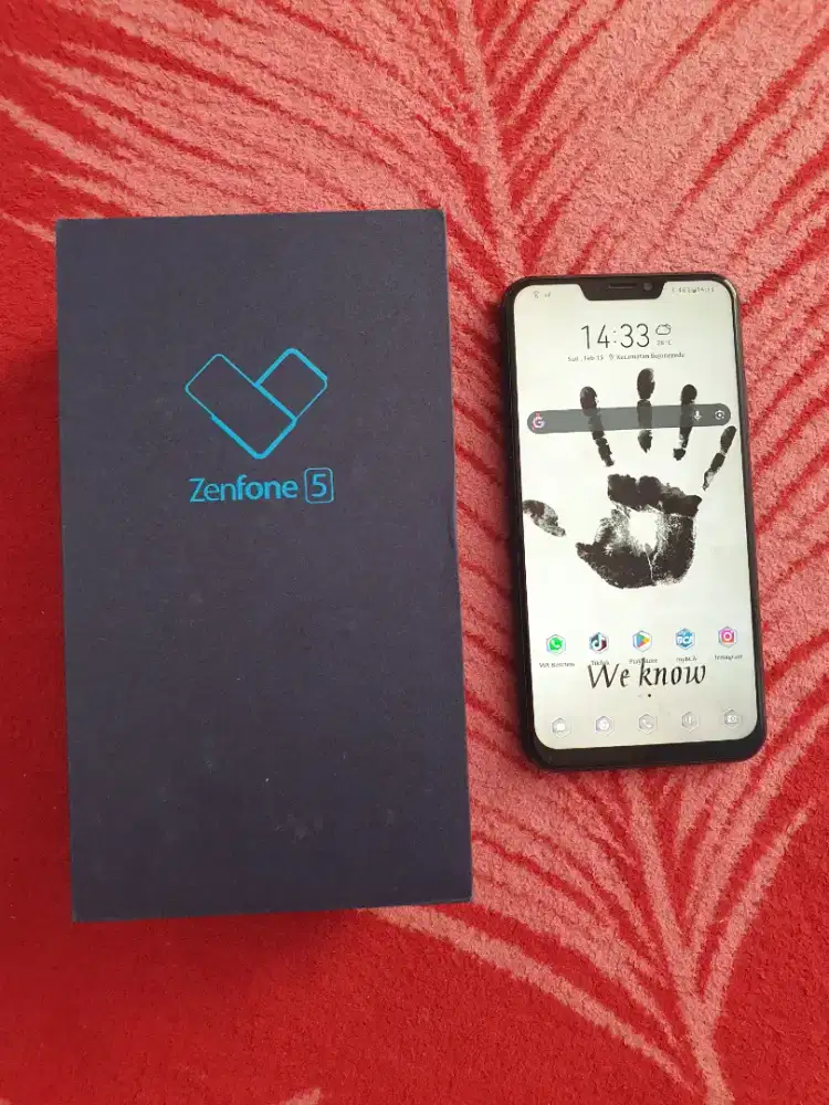 Di jual Asus Zenfone 5