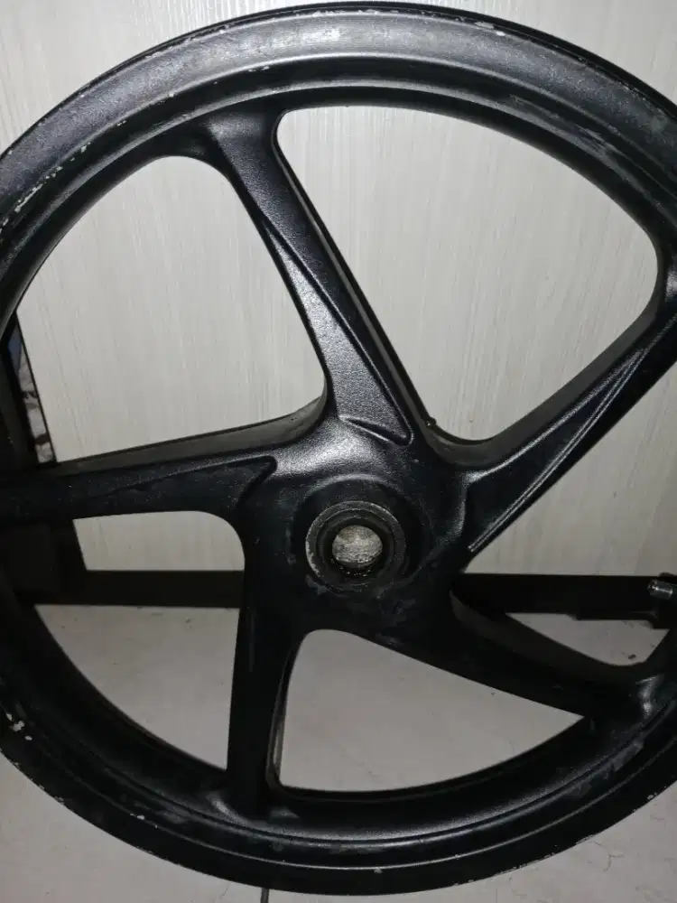 Velg depan Vario KZR