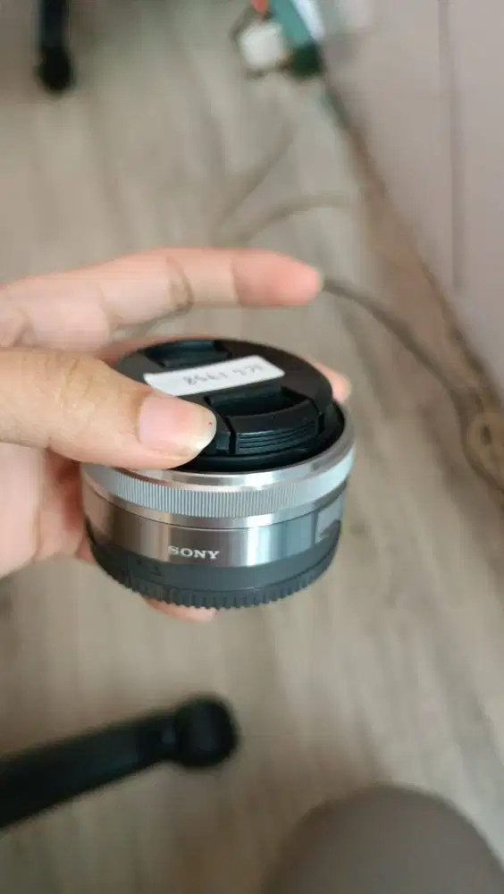 LENSA SONY E 16MM F2.8 SILVER KODE ICL 1758