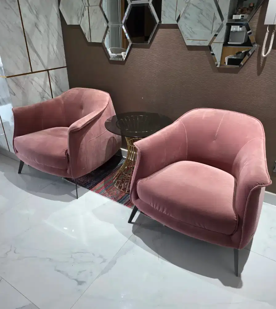 2 Arm chairs, FERRARA brand (dari Informa)