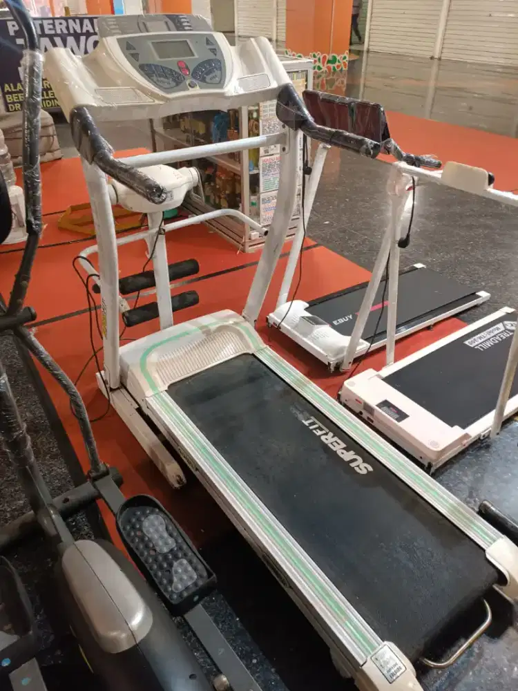 Treadmill elektrik jumbo 3fungsi bisa nanjak 3fungsi