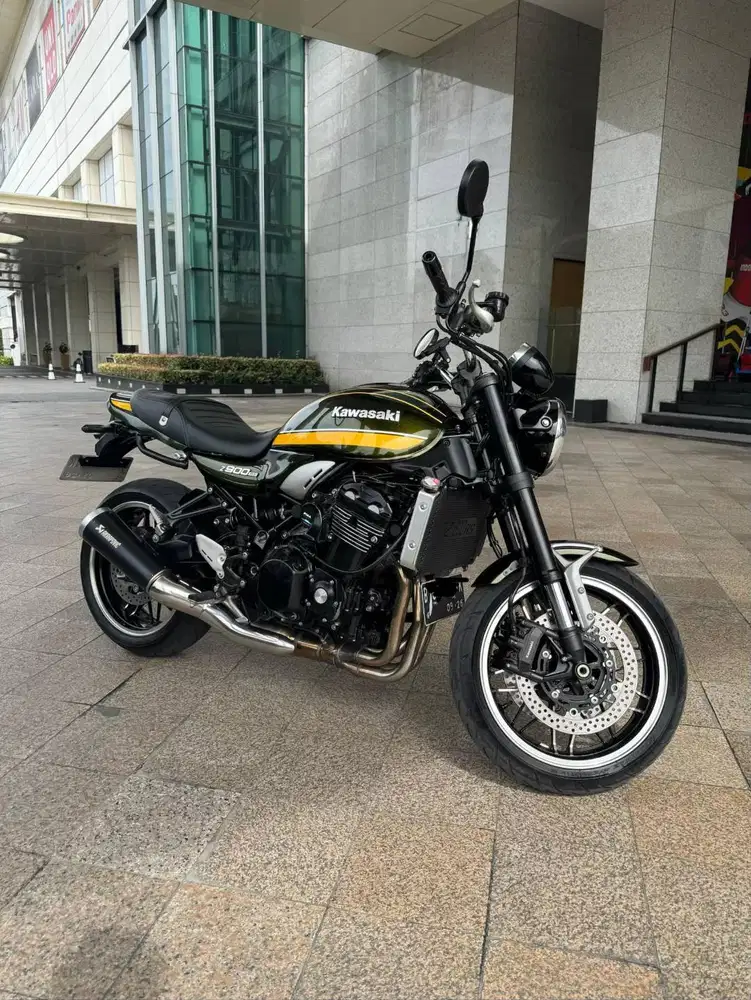 Dijual Kawasaki Z900RS Tahun 2021, kondisi sangat terawat dan mulus