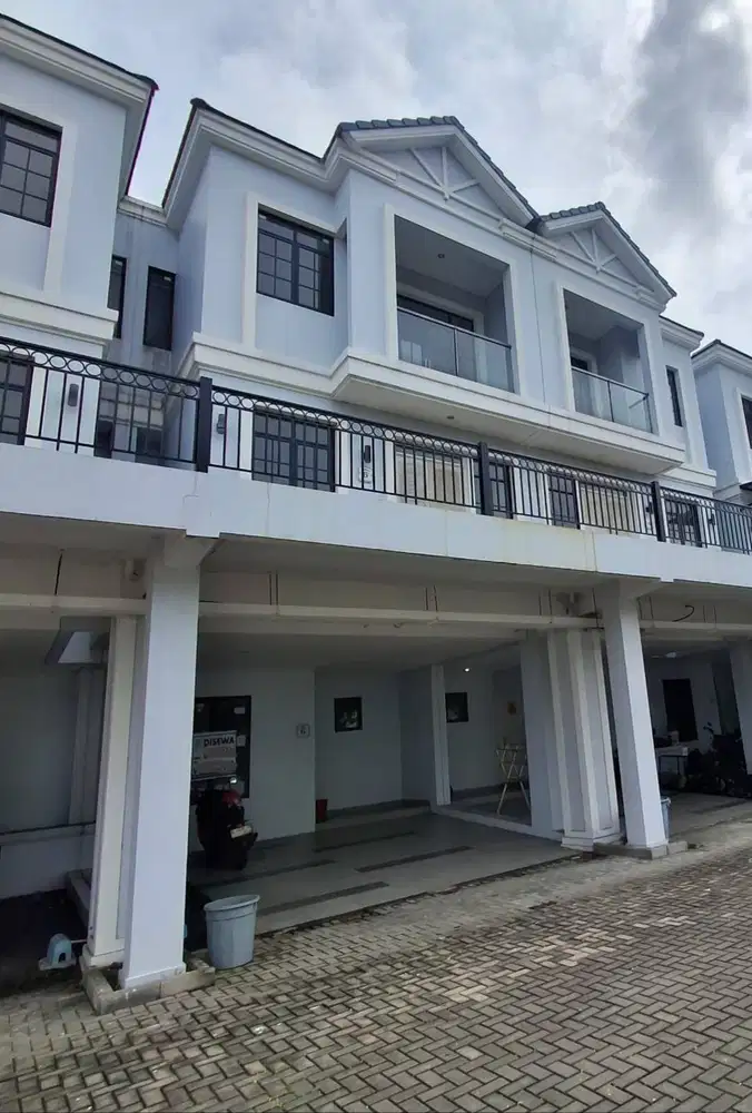 Rumah Disewakan Lavon 2 Cluster Viridia Tangerang 3 Br 2 Km 2 Carport