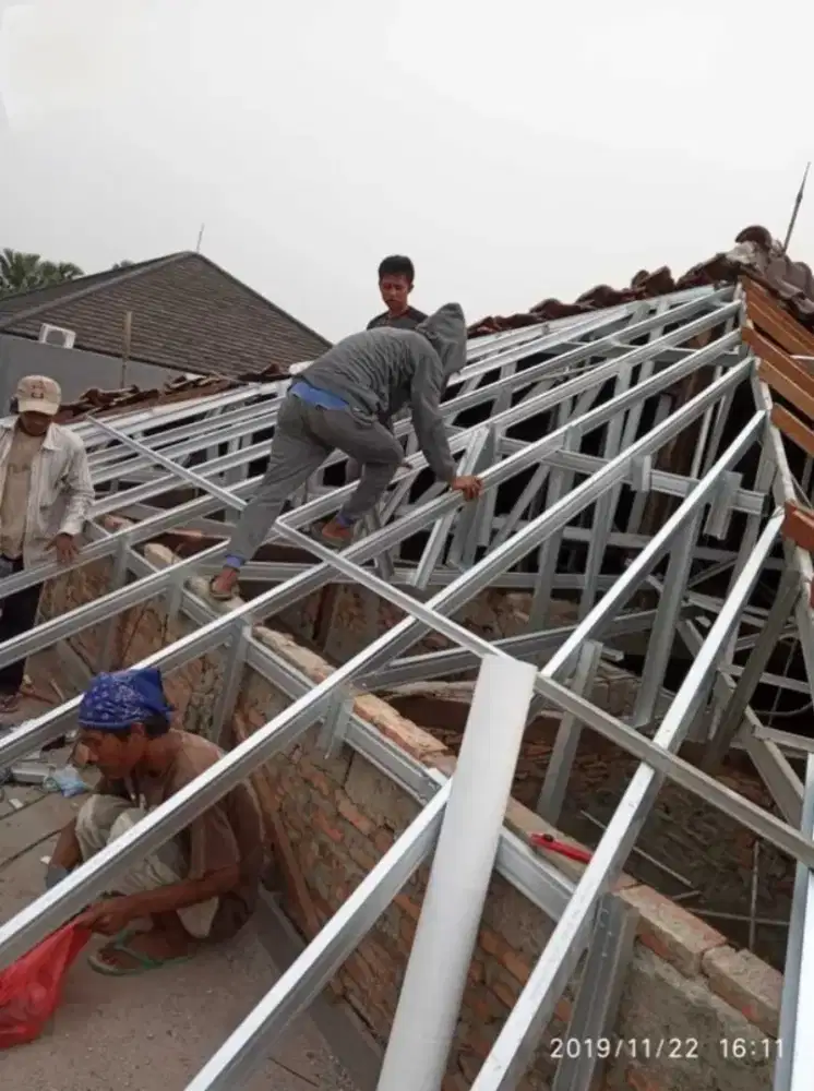 Jasa tukang pasang baja ringan skat partisi kanopi plafon renovasi dll