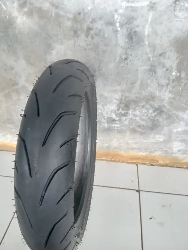 Ban depan NMAX ukuran 110/70 ring 13 merk irc tubles