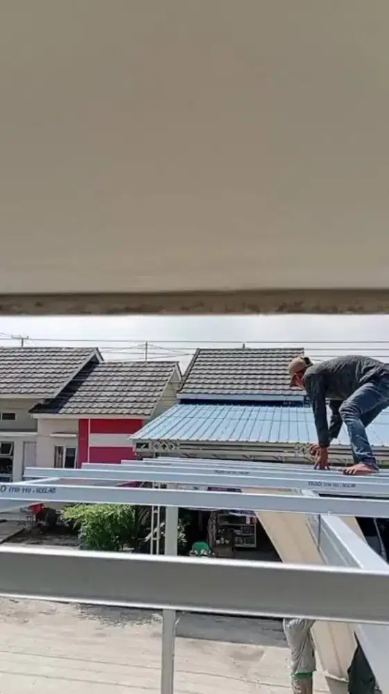 Jasa tukang pasang baja ringan skat partisi kanopi plafon renovasi dll