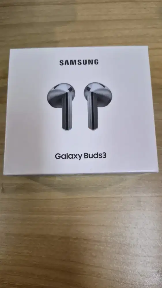 Samsung Galaxy Buds3 BNIB SEIN