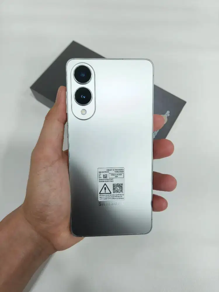 ( Second ) Samsung S25 Edge 12/256GB Silver | SEIN | Masih Garansi