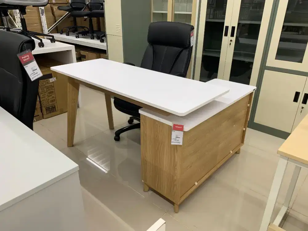 PENDANT MANAGERIAL OFFICE DESK WHITE OAK