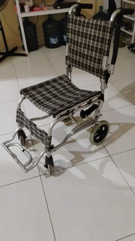 Kursi roda portable