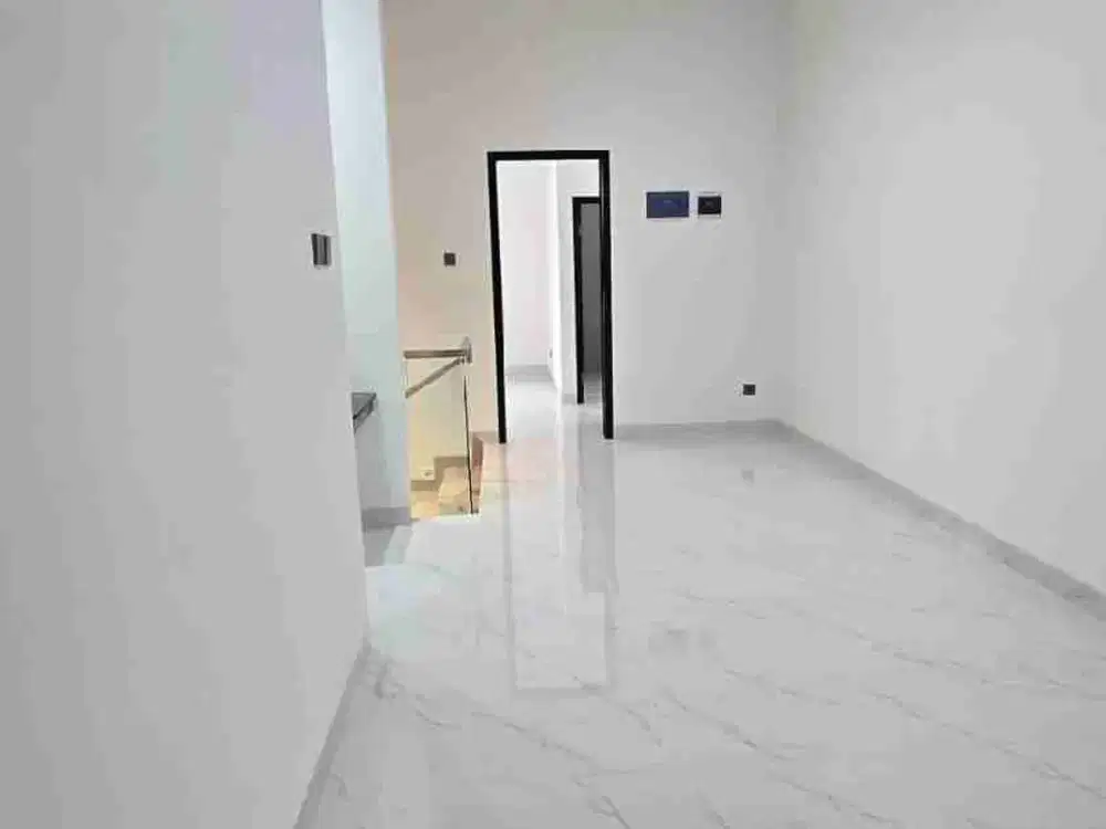 Rumah Baru Siap Huni Bagus Modern strategis shm sutera jelita alam sutera