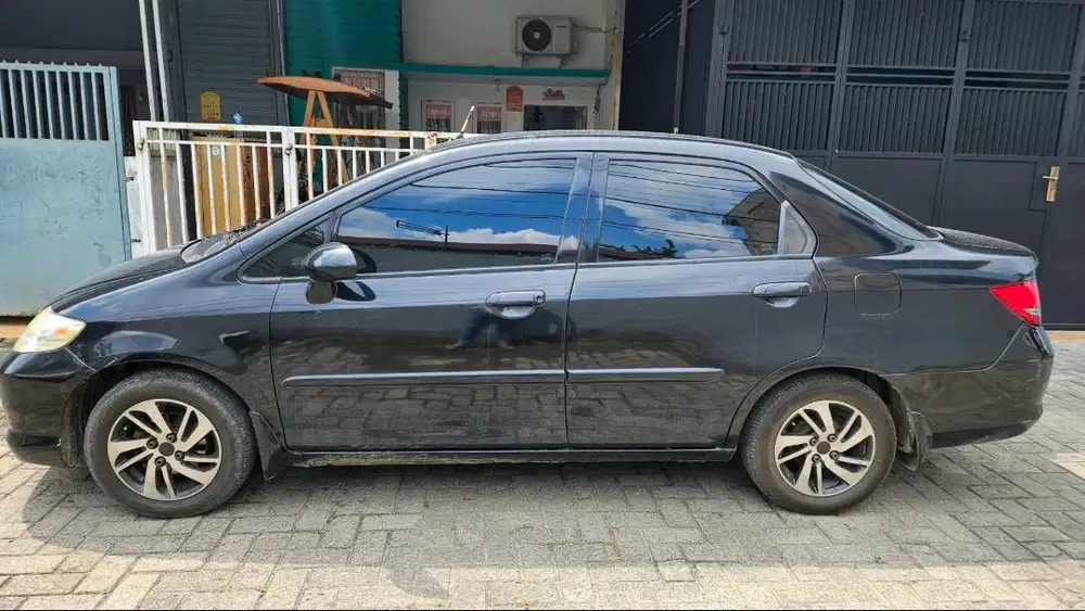 Honda City ( sehat dan terawat)