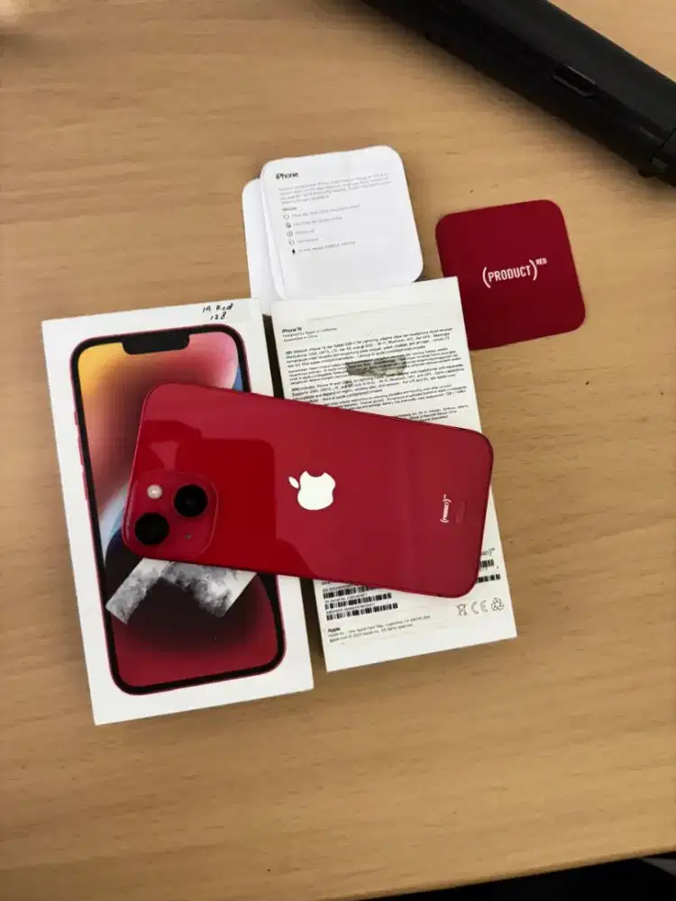 I phone 14 red 4/128